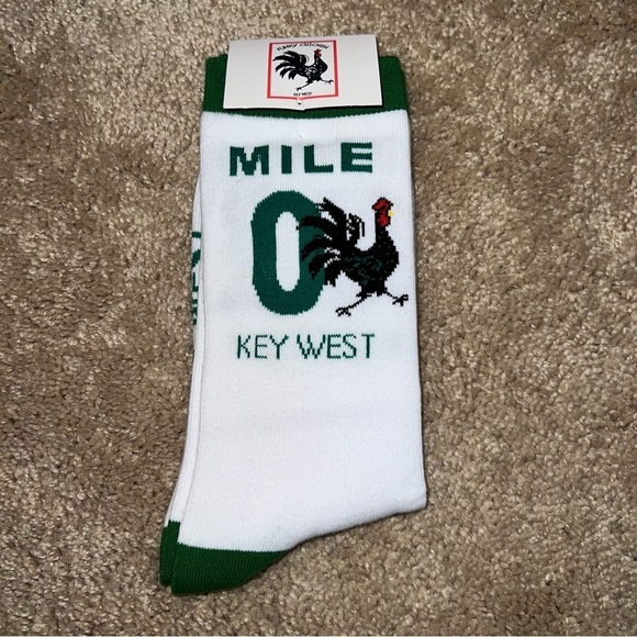 3/$25 🍄 Funky Chicken Key West Mile Zero Rooster Socks Size 9-13 NEW - Picture 5 of 6